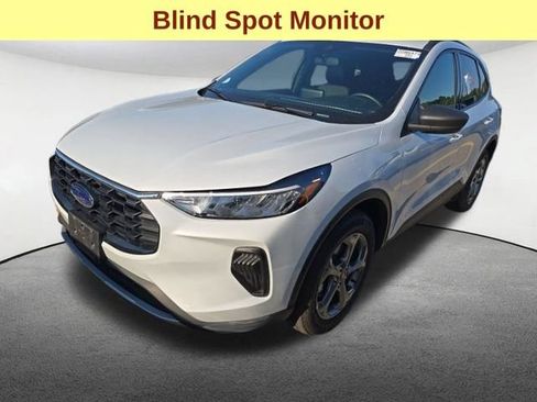 Used 2025 Ford Escape ST-Line AWD/4WD image 4