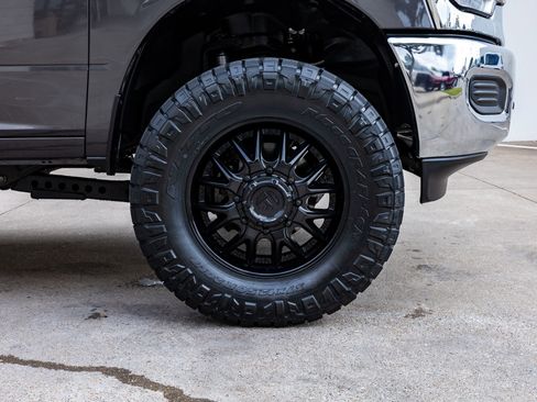 Used 2024 RAM 3500 Tradesman w/ Chrome Appearance Group image 12