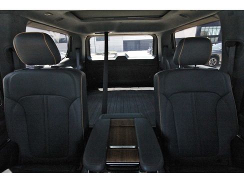 Used 2023 Jeep Grand Wagoneer Series II w/ Premium Group II AWD/4WD image 11