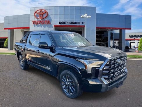 Used 2023 Toyota Tundra Platinum image 3