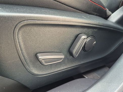 Certified 2022 Ford Escape SEL w/ SEL Stealth AWD Package image 16