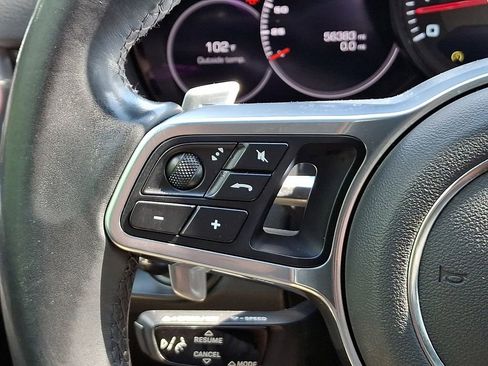 Used 2021 Porsche Cayenne AWD/4WD image 24