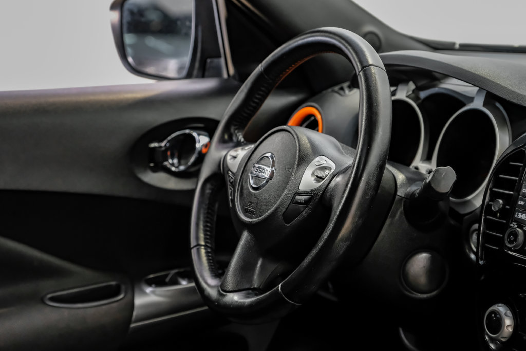Used 2015 Nissan Juke SL AWD/4WD image 15