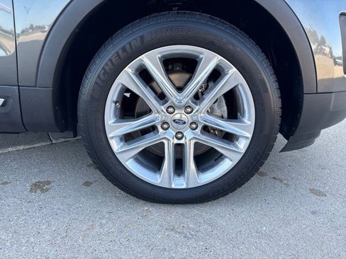 Used 2016 Ford Explorer XLT w/ Equipment Group 202A AWD/4WD image 10
