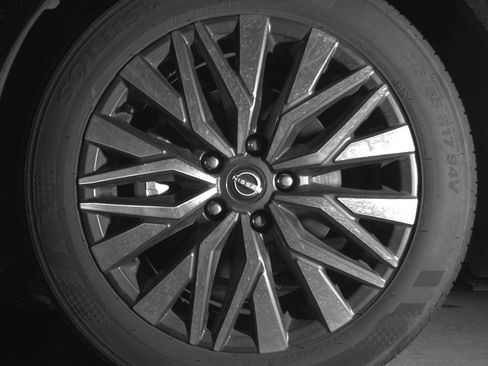 Used 2025 Nissan Altima 2.5 SV image 12