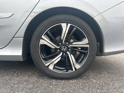 Used 2016 Honda Civic Touring image 7
