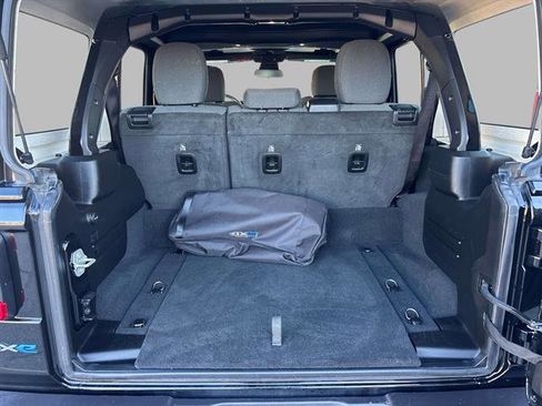 Used 2024 Jeep Wrangler Unlimited Sahara image 14