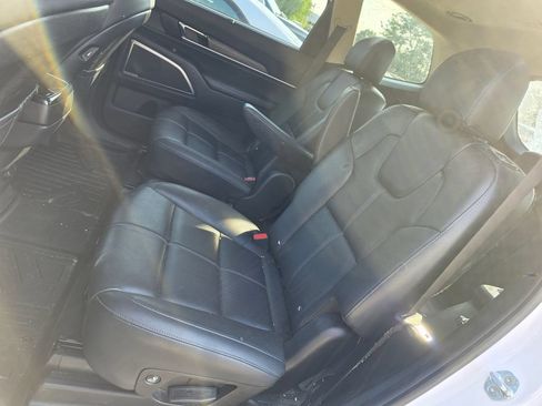 Used 2021 Kia Telluride SX w/ Towing Package FWD image 7