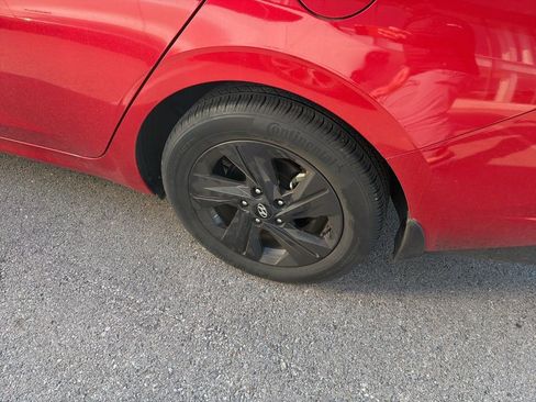 Certified 2022 Hyundai Elantra SEL image 22