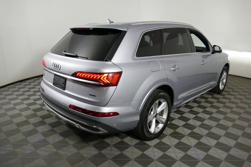 Used 2021 Audi Q7 2.0T Premium Plus AWD/4WD image 3