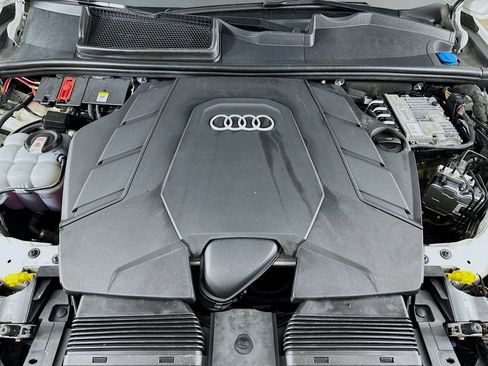 Used 2023 Audi Q7 3.0T Premium Plus w/ Premium Plus Package AWD/4WD image 13