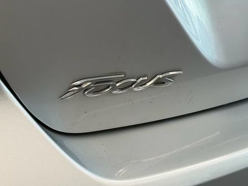 Used 2013 Ford Focus SE FWD image 8