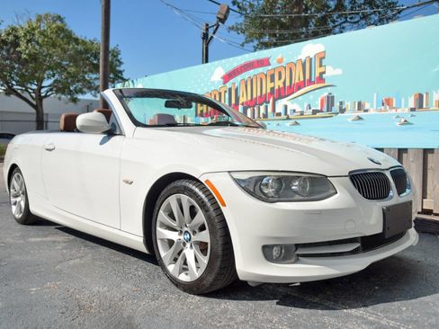 Used 2012 BMW 328i Convertible image 25