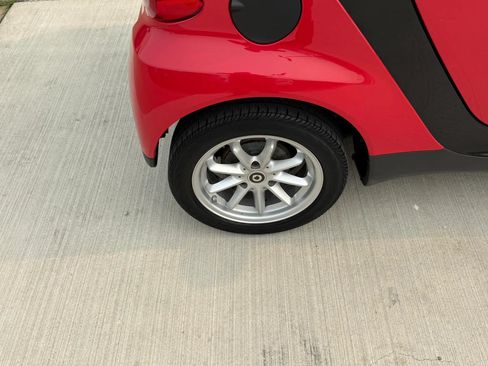 Used 2009 smart fortwo passion RWD image 34