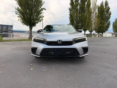Used 2023 Honda Civic Sport image 12