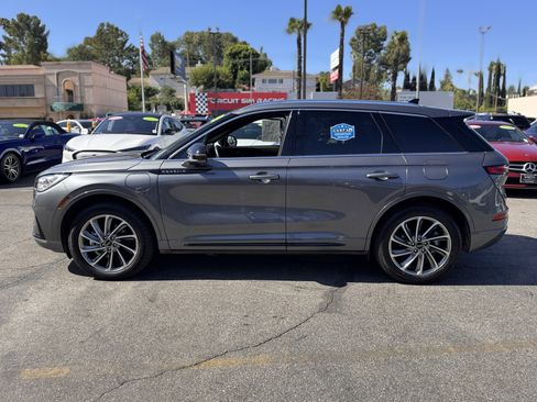 Used 2024 Lincoln Corsair Grand Touring w/ Equipment Group 301A image 6