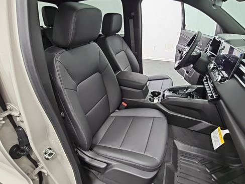 New 2026 GMC Canyon Elevation w/ Convenience Package RWD image 40