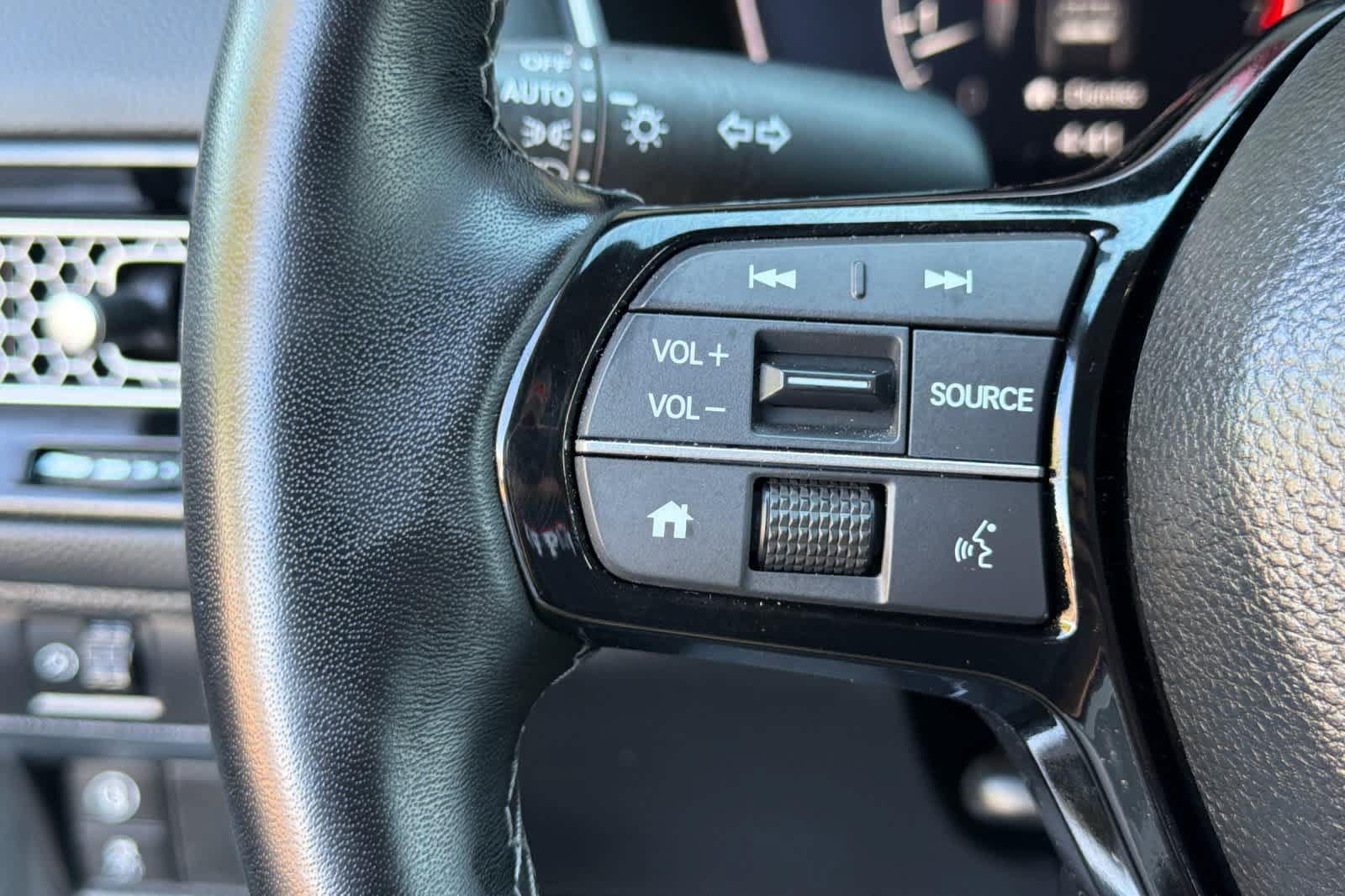 Used 2024 Honda Civic EX-L image 24