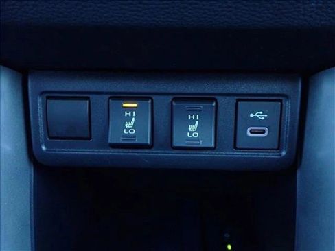 Used 2023 Toyota Corolla Cross XLE image 21