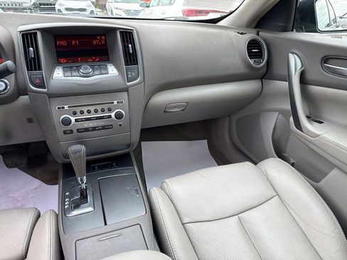 Used 2009 Nissan Maxima 3.5 SV w/ Sport Pkg FWD image 9