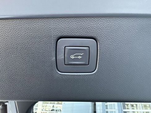 Used 2025 Buick Envista Avenir FWD image 28