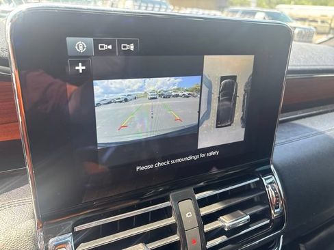 Used 2019 Lincoln Navigator Reserve w/ Cargo Package AWD/4WD image 14