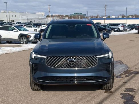 Used 2026 Volvo XC90 B5 Plus w/ Protection Package Premier AWD/4WD image 9