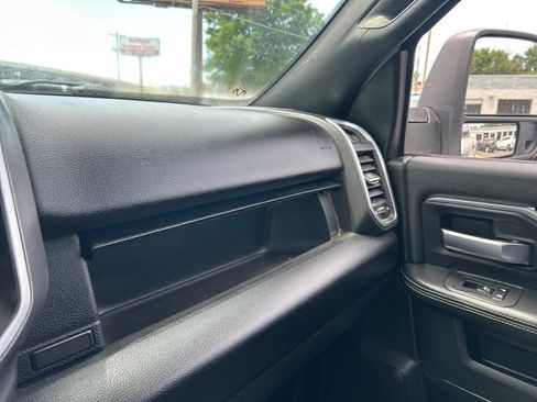 Used 2025 RAM 2500 Big Horn AWD/4WD image 30