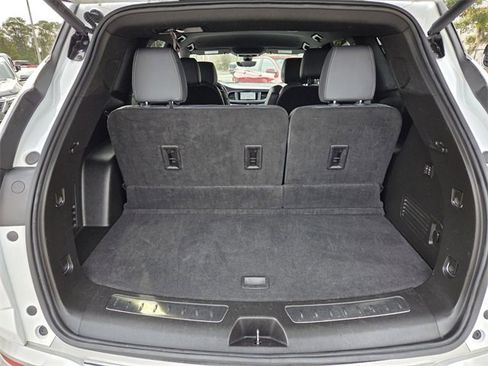Certified 2024 Buick Enclave Premium image 22