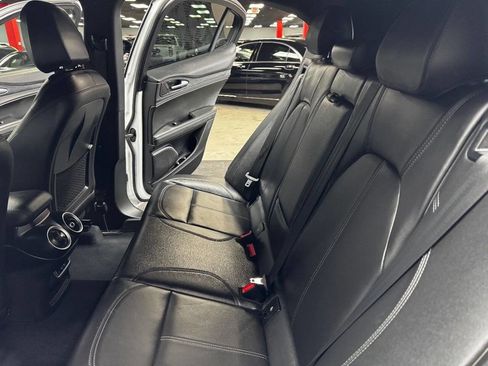 Used 2023 Alfa Romeo Stelvio Sprint RWD image 42