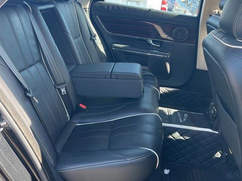 Used 2013 Jaguar XJ L Portfolio image 9