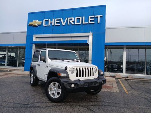 Used 2022 Jeep Wrangler Sport S image 1