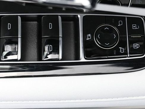 New 2025 Cadillac Optiq Luxury 1 w/ LPO, Floor Liner Package image 16