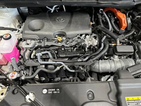 Certified 2025 Toyota Sienna Platinum AWD/4WD image 21