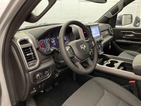 New 2026 RAM 1500 4x4 Crew Cab image 17