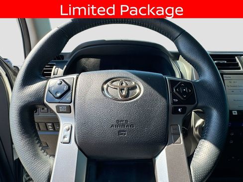 Used 2022 Toyota 4Runner Limited RWD image 10