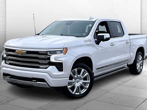Used 2022 Chevrolet Silverado 1500 High Country w/ High Country Premium Package image 12