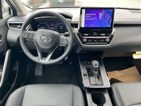 New 2026 Toyota Corolla Cross XLE image 18