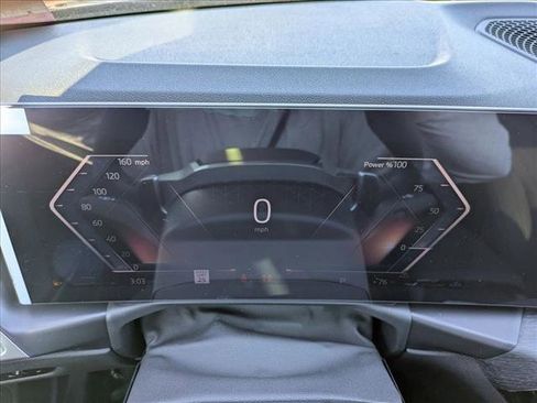 Used 2026 BMW 330i Sedan w/ Convenience Package image 11