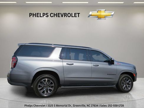 Certified 2022 Chevrolet Suburban Z71 AWD/4WD image 9