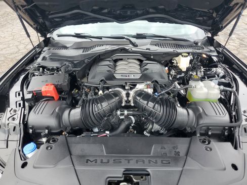 Used 2024 Ford Mustang GT Premium image 8