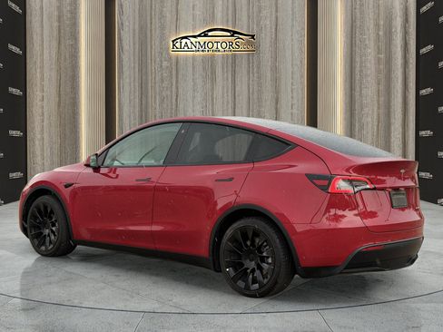 Used 2021 Tesla Model Y Long Range AWD/4WD image 9
