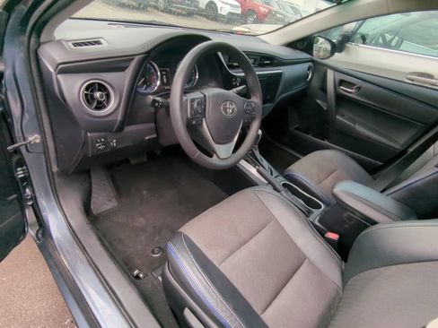 Used 2018 Toyota Corolla SE FWD image 7