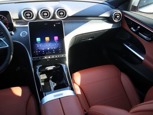 Certified 2025 Mercedes-Benz C 300 4MATIC Sedan image 12