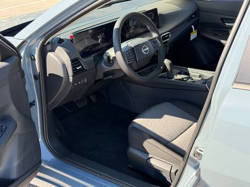 New 2026 Nissan Sentra SV w/ SV Convenience Package FWD image 11