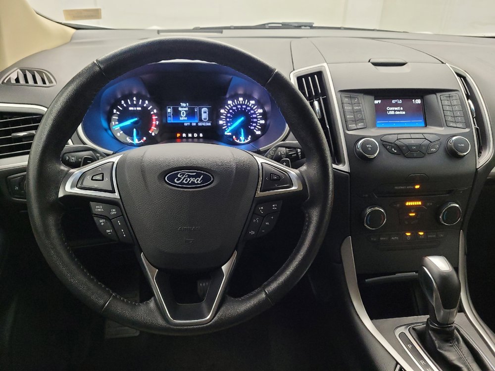 Used 2018 Ford Edge SEL w/ Ford Safe & Smart Package FWD image 22
