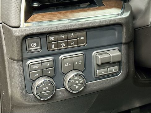 New 2026 Chevrolet Tahoe High Country image 12