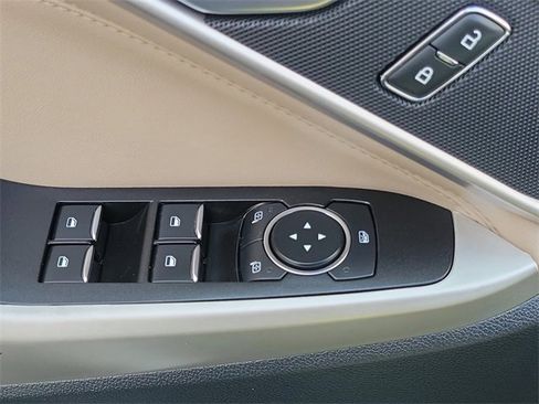 Used 2021 Ford Explorer XLT w/ Equipment Group 202A image 22