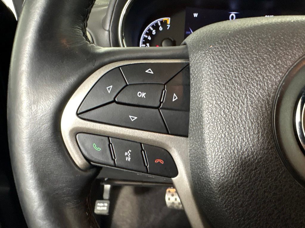 Used 2018 Jeep Grand Cherokee High Altitude RWD image 16
