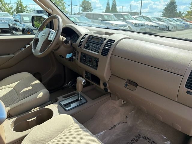 Used 2007 Nissan Frontier SE w/ Power Pkg AWD/4WD image 26